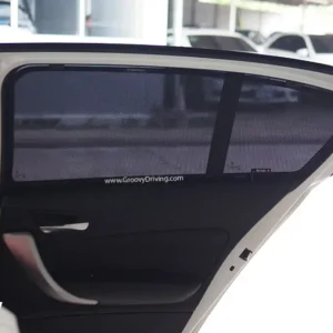 ม่านบังแดดบานประตูข้าง BMW 1 Series F20 ตรงรุ่น