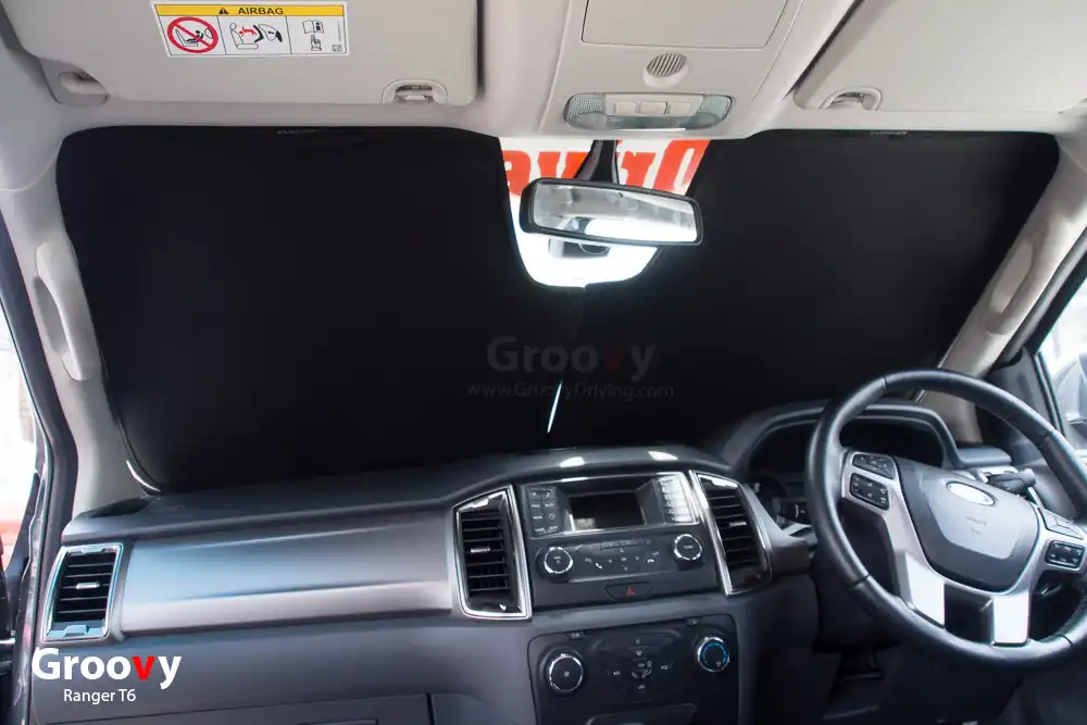 ม่านบังแดดบานกระจกหน้า Ford Ranger T6 ตรงรุ่น