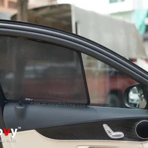 ม่านบังแดดบานประตูข้าง Mercedes Benz C-class W205 ตรงรุ่น