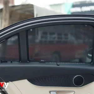 ม่านบังแดดบานประตูข้าง Mercedes Benz C-class W205 ตรงรุ่น