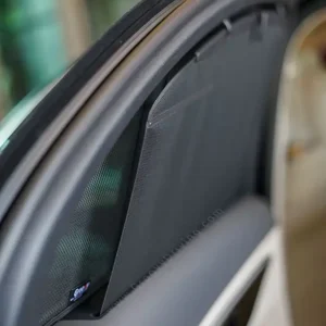 ม่านบังแดดบานประตูข้าง Mercedes Benz E-class W214 ตรงรุ่น