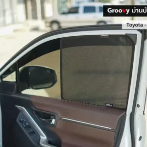 ม่านบังแดดบานประตูข้าง Toyota Innova Zenix Gen3 ตรงรุ่น