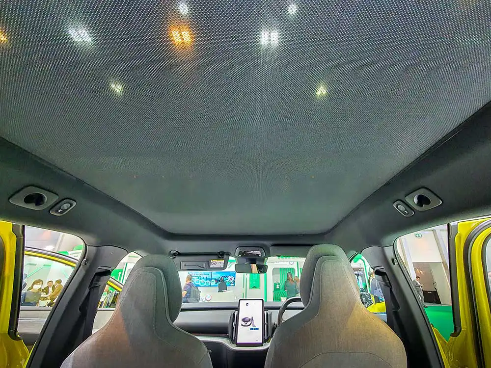 ม่านบังแดดหลังคารถ Volvo EX30 งาน motor show 2024